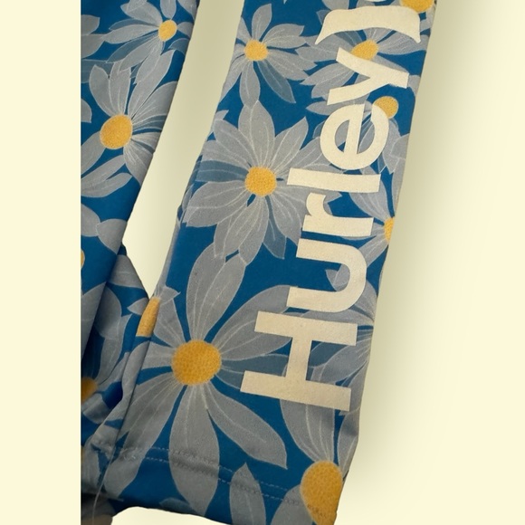 NWT Hurley one piece long sleeve swimsuit - Picture 5 of 5